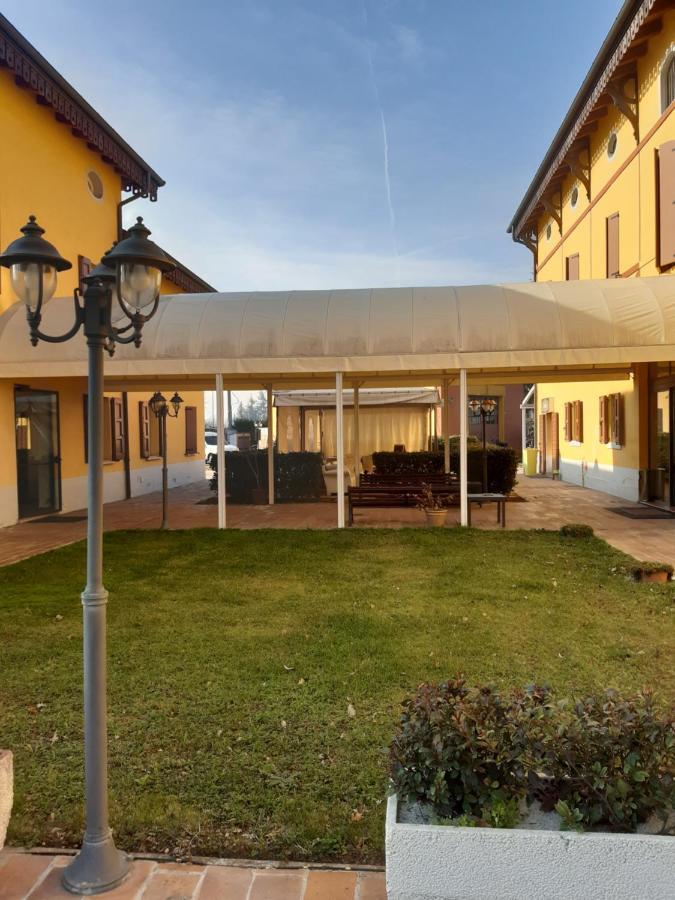 Corte Degli Estensi Formigine Exteriér fotografie